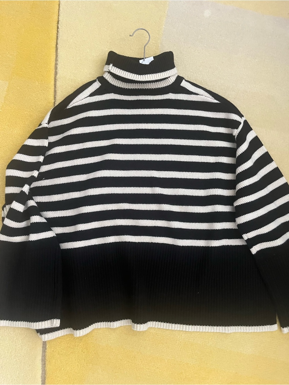 TOTEME
Signature Stripe Turtleneck Sweater
Size L